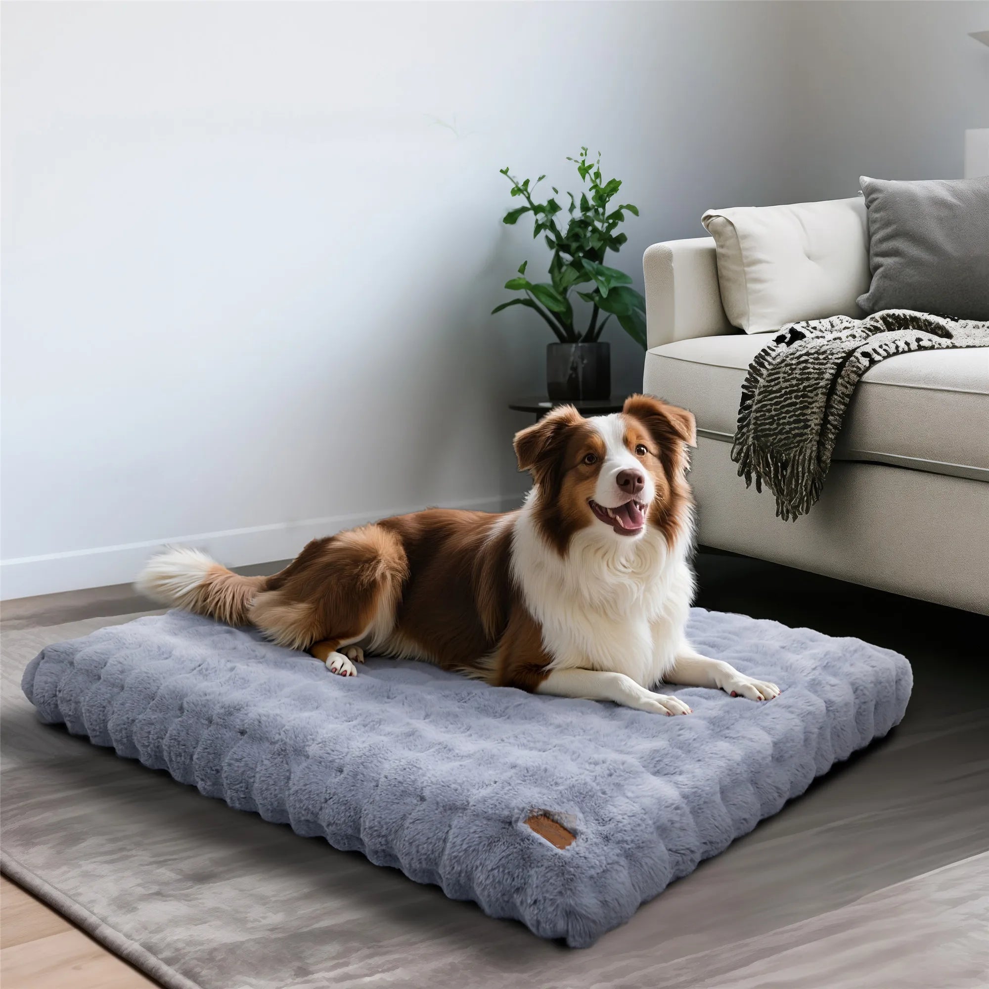 Fluffy Dog Crate Bed for Extra Large Dogs, Plush Faux Fur Crate Pad