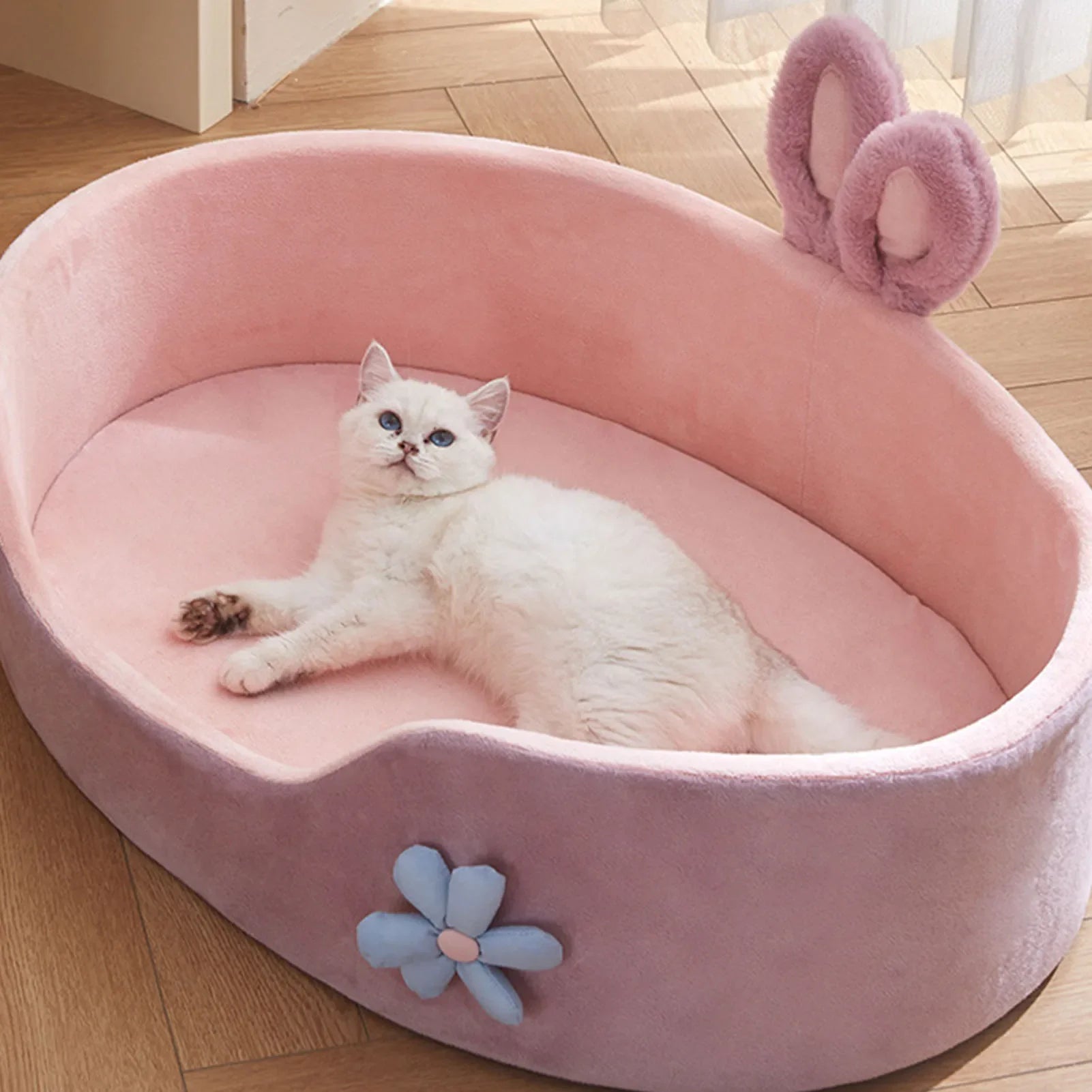 Cat's nest, kennel, universal in all seasons, warm nest in winter